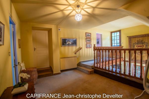 Maison à vendre LA BAZOGE MONTPINCON (53) maison 6 chambres sur terrain de 1200 m2