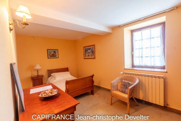 Maison à vendre LA BAZOGE MONTPINCON (53) maison 6 chambres sur terrain de 1200 m2