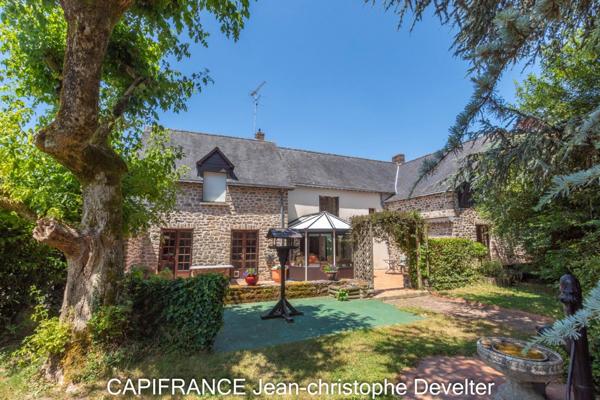 Maison à vendre LA BAZOGE MONTPINCON (53) maison 6 chambres sur terrain de 1200 m2