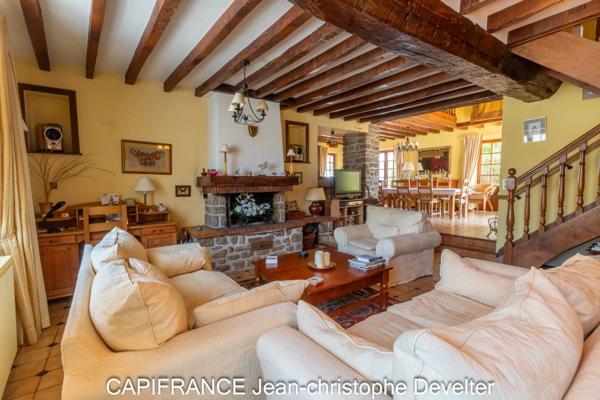 Maison à vendre LA BAZOGE MONTPINCON (53) maison 6 chambres sur terrain de 1200 m2