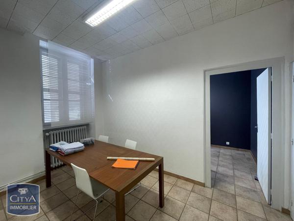 Location local professionnel