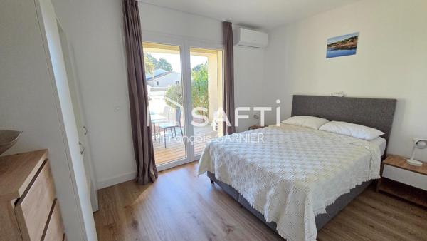 Splendide T3 d'environ 43 m² au calme , Cala Rossa.