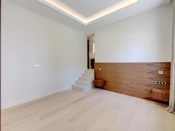 Villa contemporaine avec belle vue mer proche Monaco