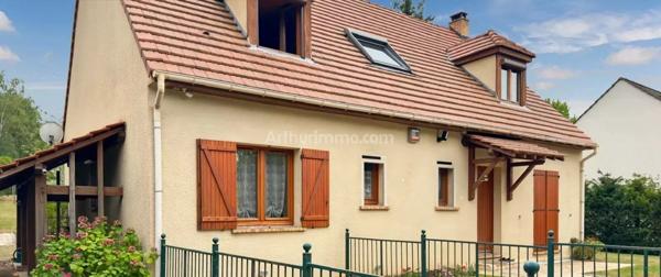 Vente Maison 6 pièces 160 m2 à Saint-Fargeau-Ponthierry