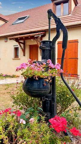 Vente Maison 6 pièces 160 m2 à Saint-Fargeau-Ponthierry