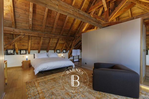 Cessy, Propriété 5 Chambres -  332 m² à vendre
