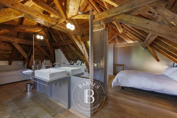 Cessy, Propriété 5 Chambres -  332 m² à vendre