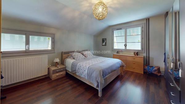 Vente Maison 6 pièces 241 m2 à Lamarque-Pontacq