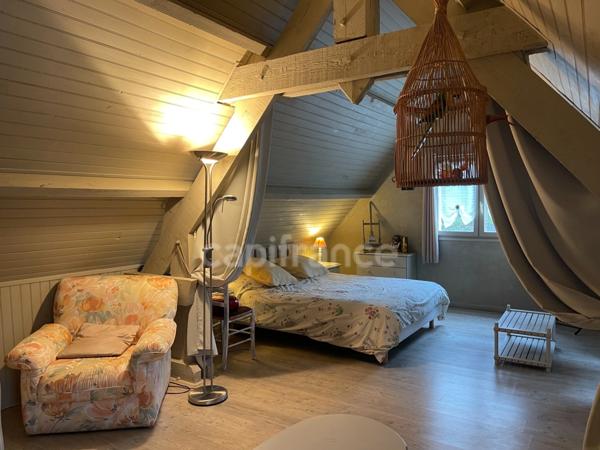 Dpt Oise (60), à vendre proche de SENLIS maison P9 de 305 m² - Terrain de 14 580,00 m²