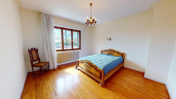 Maison familiale à rénover avec grand terrain – Wittenheim