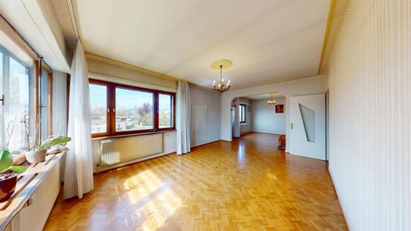 Maison familiale à rénover avec grand terrain – Wittenheim