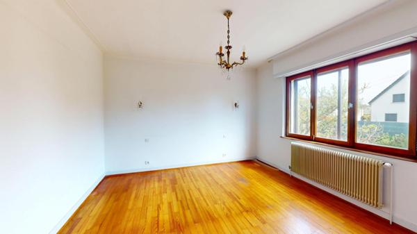 Maison familiale à rénover avec grand terrain – Wittenheim