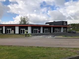 Local Commercial
         3 pièces
        - 110 m² 257 000 € *