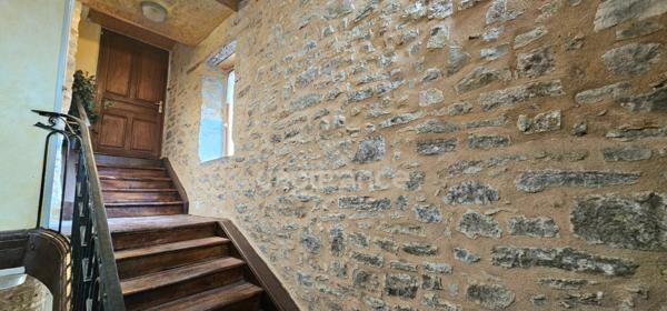 Immeuble à vendre – Centre-ville d’Arbois 39600 – Investissement sécurisé avec revenus locatifs