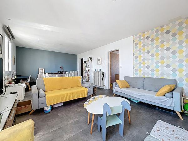 Nantes - Saint-Herblain-Beauséjour / Appartement 4 pièce(s) 72.13 m2 / 2 chambres / DERNIER ETAGE /