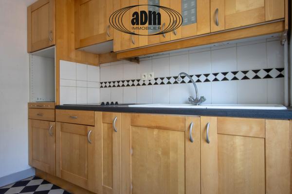 Appartement
                                                                                                                                                                                                                                                                                                                        2 pièce(s)                                                                                                                                                                                                          1 chambre(s)                                                                                                                                                                                                          50  m²