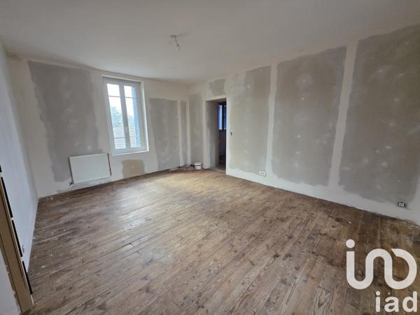 Maison à vendre 9 pièces 145 m² Le Mayet-de-Montagne