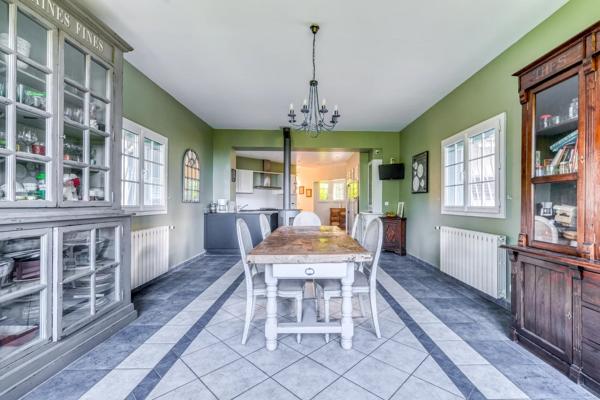Chantilly, Maison 6 Chambres -  425 m² à vendre
