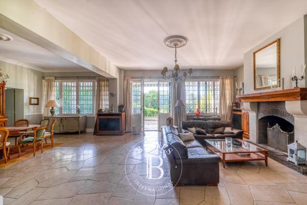 Chantilly, Maison 6 Chambres -  425 m² à vendre
