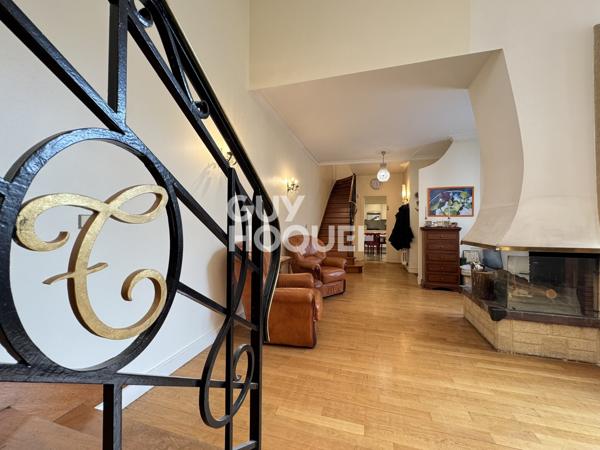 MAISON À VENDRE DE 7 PIÈCES DE 141,27 M²