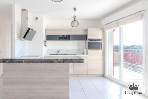 Appartement
                                                                                                                                                                                                                                                                                                                        4 pièce(s)                                                                                                                                                                                                          3 chambre(s)                                                                                                                                                                                                          83  m²