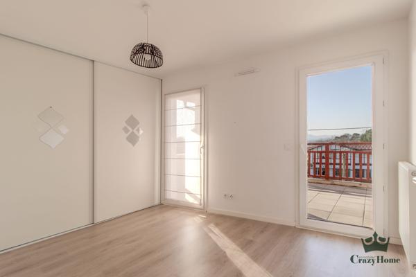 Appartement
                                                                                                                                                                                                                                                                                                                        4 pièce(s)                                                                                                                                                                                                          3 chambre(s)                                                                                                                                                                                                          83  m²