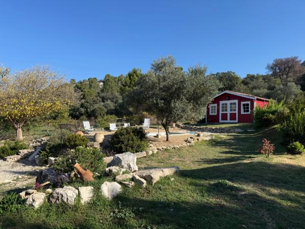 Villa de plain-pied 8 pièces 187m² à Cheval Blanc