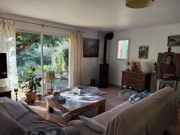 Villa de plain-pied 8 pièces 187m² à Cheval Blanc