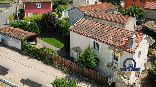Saint-Just-Saint-Rambert (42170) Maison en pisé avec cachet, à Saint-Just-Saint-Rambert