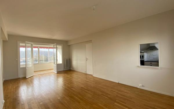 Appartement à louer    4 pièces •  Périgueux