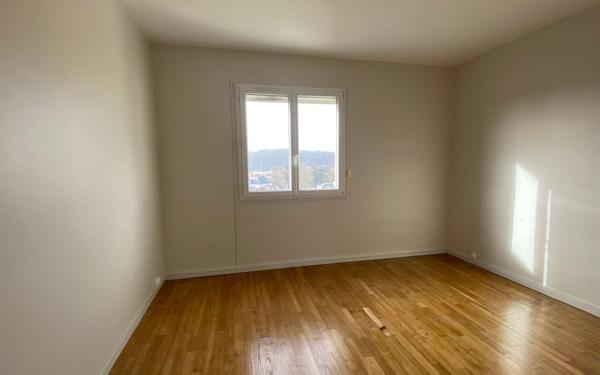 Appartement à louer    4 pièces •  Périgueux