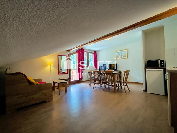 Appartement chaleureux avec vues montagnes