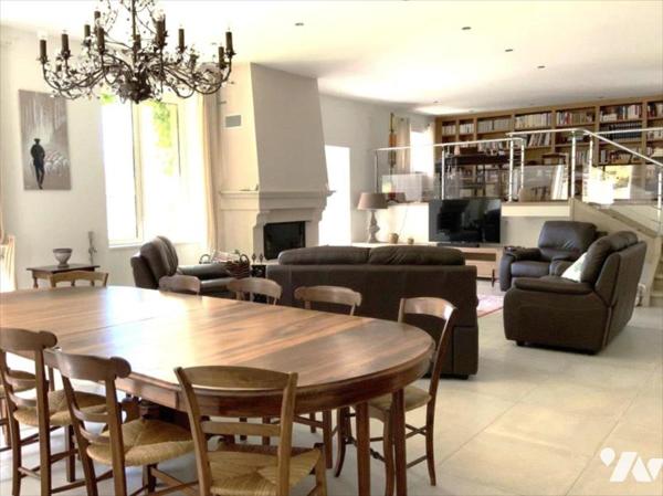 A SAISIR  : BAISSE DE PRIX IMPORTANTE  !!!! 5 chambres - garage - jardin