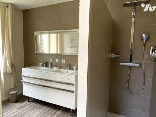 A SAISIR  : BAISSE DE PRIX IMPORTANTE  !!!! 5 chambres - garage - jardin