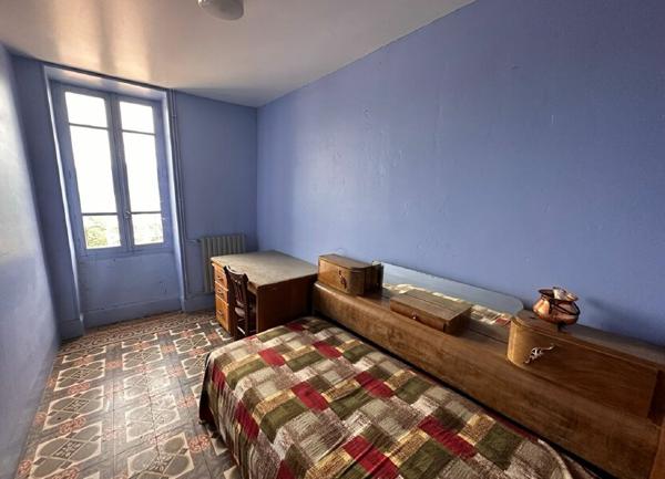 Maison à vendre    5 pièces •  Joyeuse