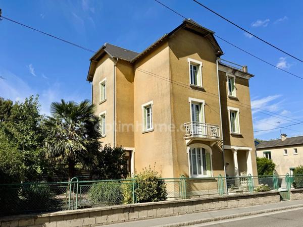 Charmante Maison de 7 pièces, 6 chambres, écoles et commerces à proximité, jardin sans vis-à-vis, grand garage et atelier
