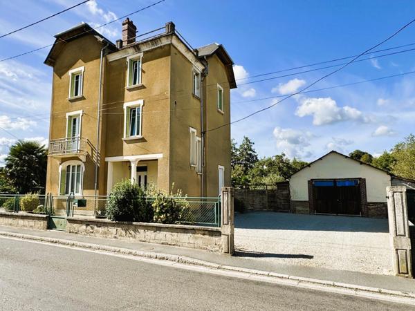 Charmante Maison de 7 pièces, 6 chambres, écoles et commerces à proximité, jardin sans vis-à-vis, grand garage et atelier