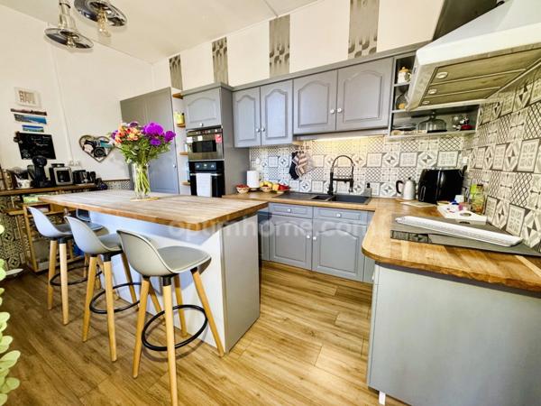 Charmante Maison de 7 pièces, 6 chambres, écoles et commerces à proximité, jardin sans vis-à-vis, grand garage et atelier