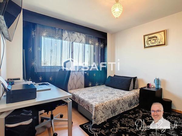 T5 avec vue imprenable, dernier étage aux portes de Lyon