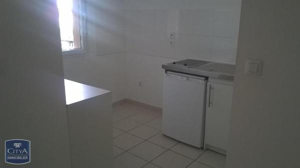 Location appartement Salon-de-Provence (13300) 2 pièces 51.09m²