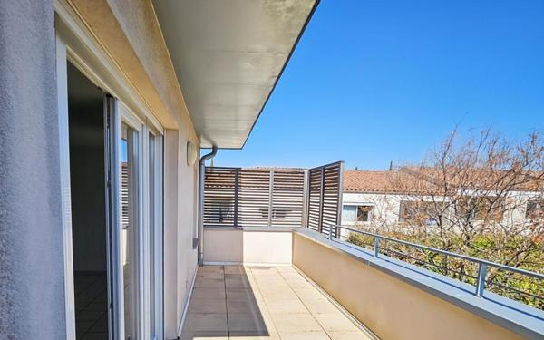 Appartement à vendre    3 pièces •  Pertuis
