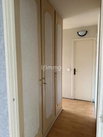 Chilly Mazarin / Appartement 2 pièces / Residence grand jardin