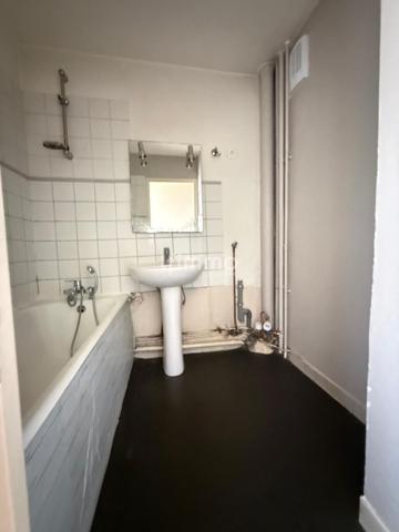 Chilly Mazarin / Appartement 2 pièces / Residence grand jardin