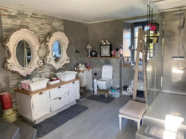 Vente Maison 10 pièces 330 m2 à Ploumagoar