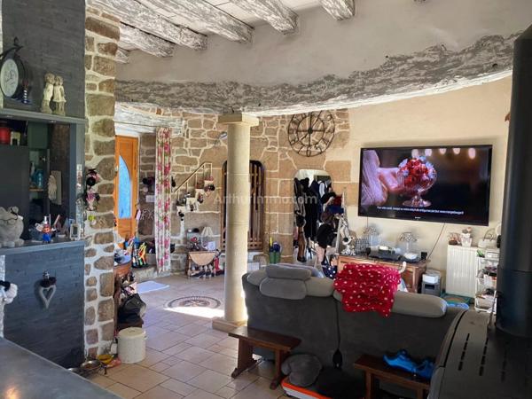 Vente Maison 10 pièces 330 m2 à Ploumagoar