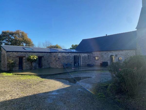 Vente Maison 10 pièces 330 m2 à Ploumagoar
