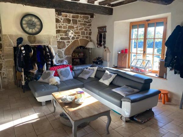 Vente Maison 10 pièces 330 m2 à Ploumagoar