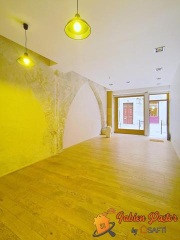 Maison 7 pièces + local commercial, 220m².