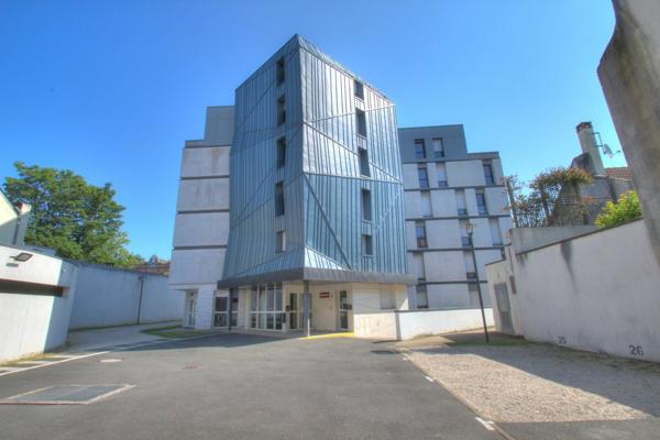 Appartement à vendre    1 pièce • 17,72 m2 Orléans