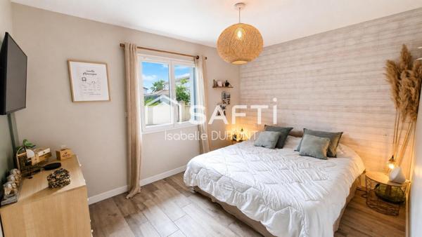 Maison contemporaine de plain-pied, Piscine, Calme